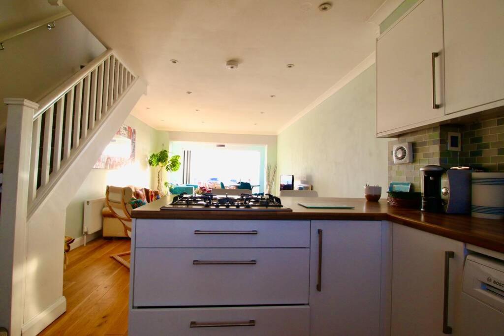 Serenity "Your Calm Seafront Retreat" By Air Premier Seaford Exterior foto