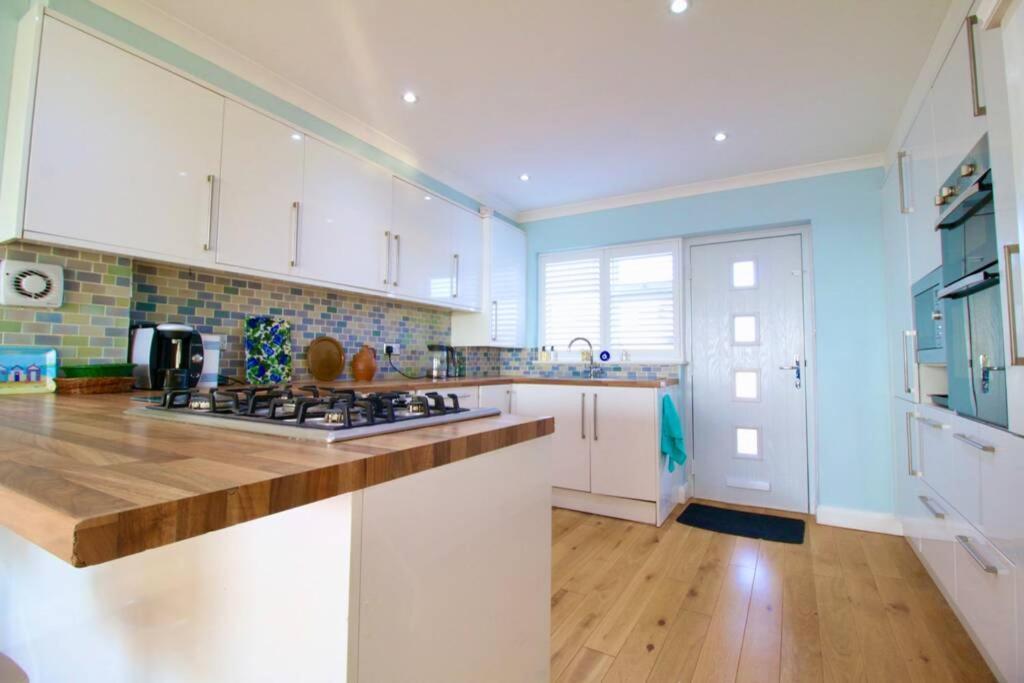 Serenity "Your Calm Seafront Retreat" By Air Premier Seaford Exterior foto